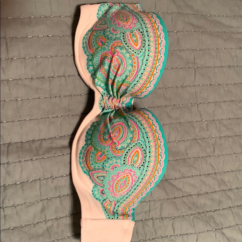 32b Victoria secret swimsuit top